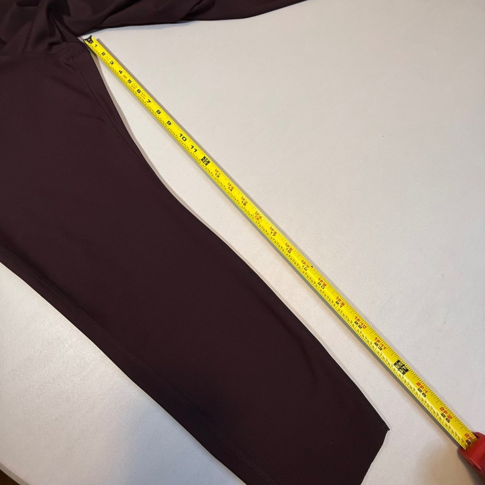 Old Navy Active Powersoft Sculpt Leggings XL Burgundy Go-Dry High Rise Workout - Picture 8 of 8